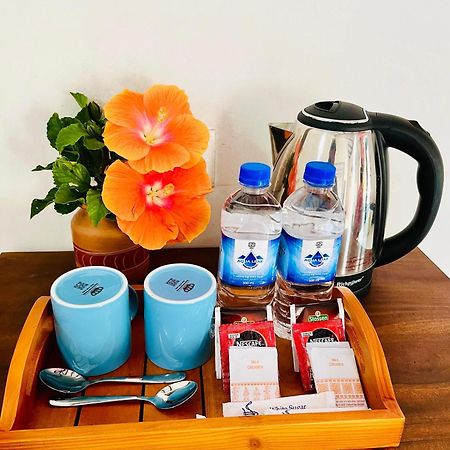 אונה ואטונה Bluebell Guest House מראה חיצוני תמונה